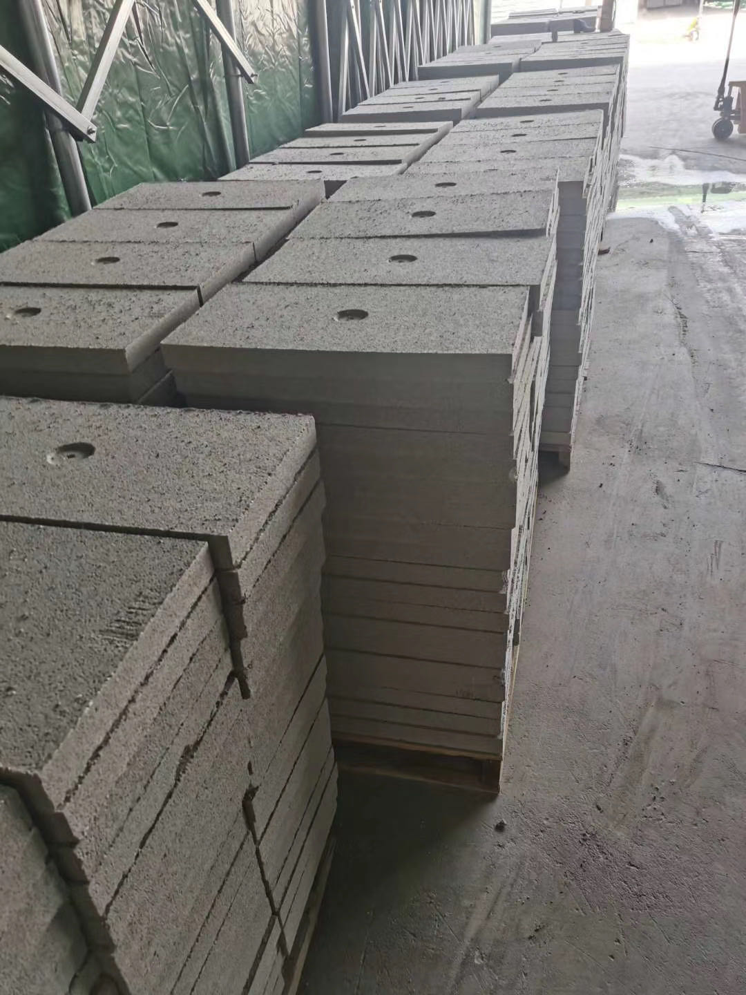 無機(jī)輕集料保溫板外墻保溫系統(tǒng) 上海壘赫 - 上海壘赫節(jié)能建材